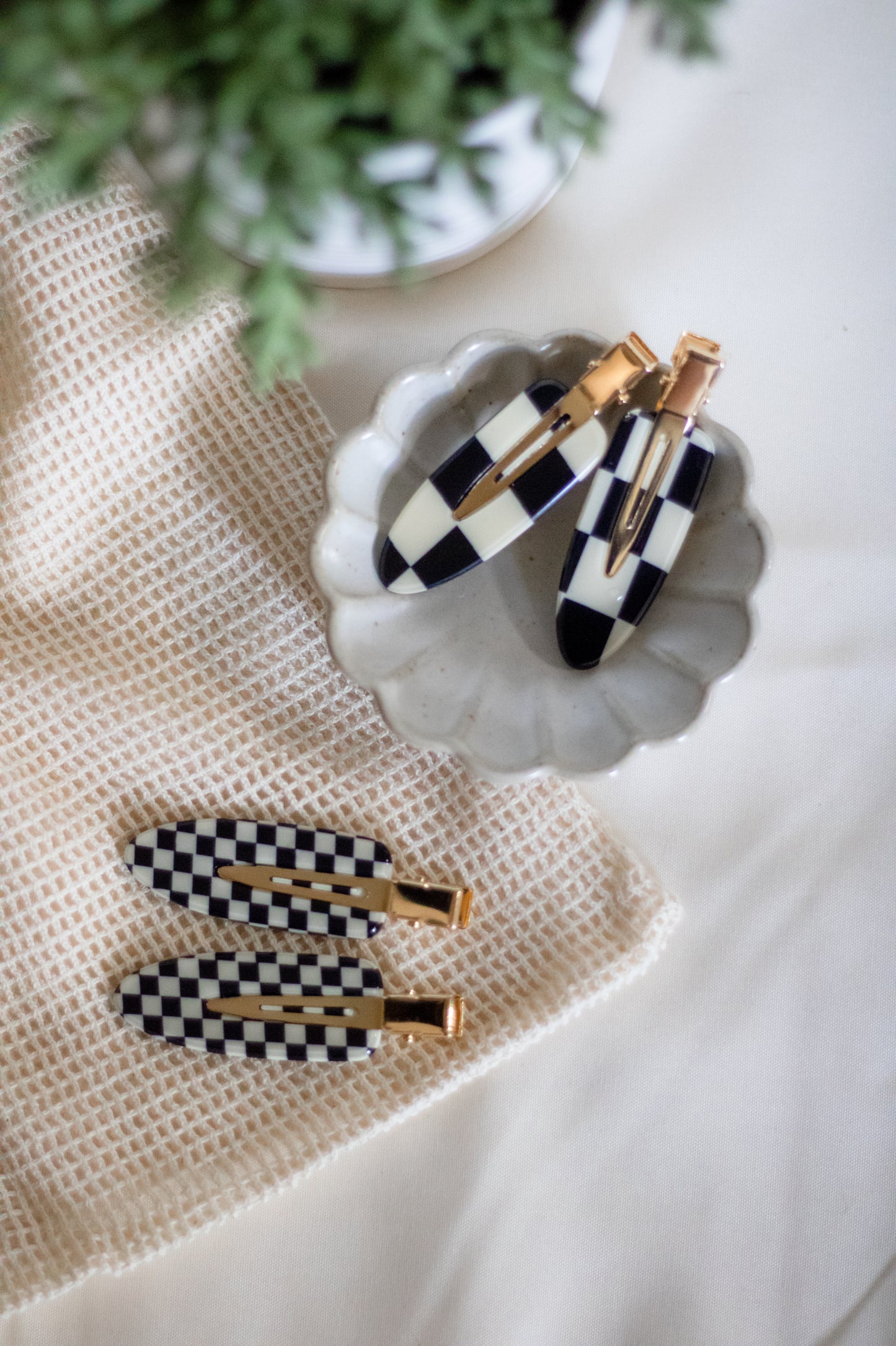No Crease Makeup Clips